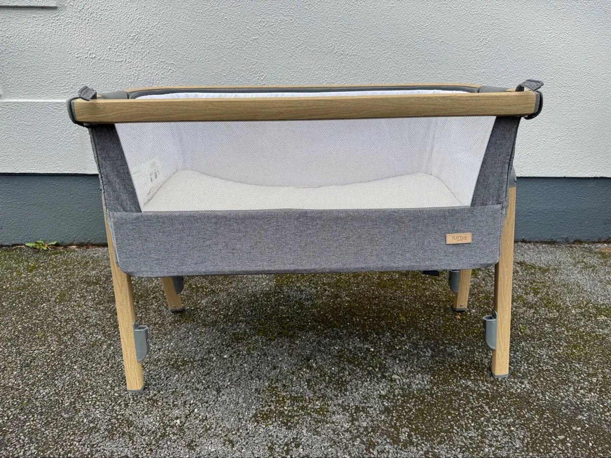 Tutti Bambini CoZee Bedside Crib - Image 4