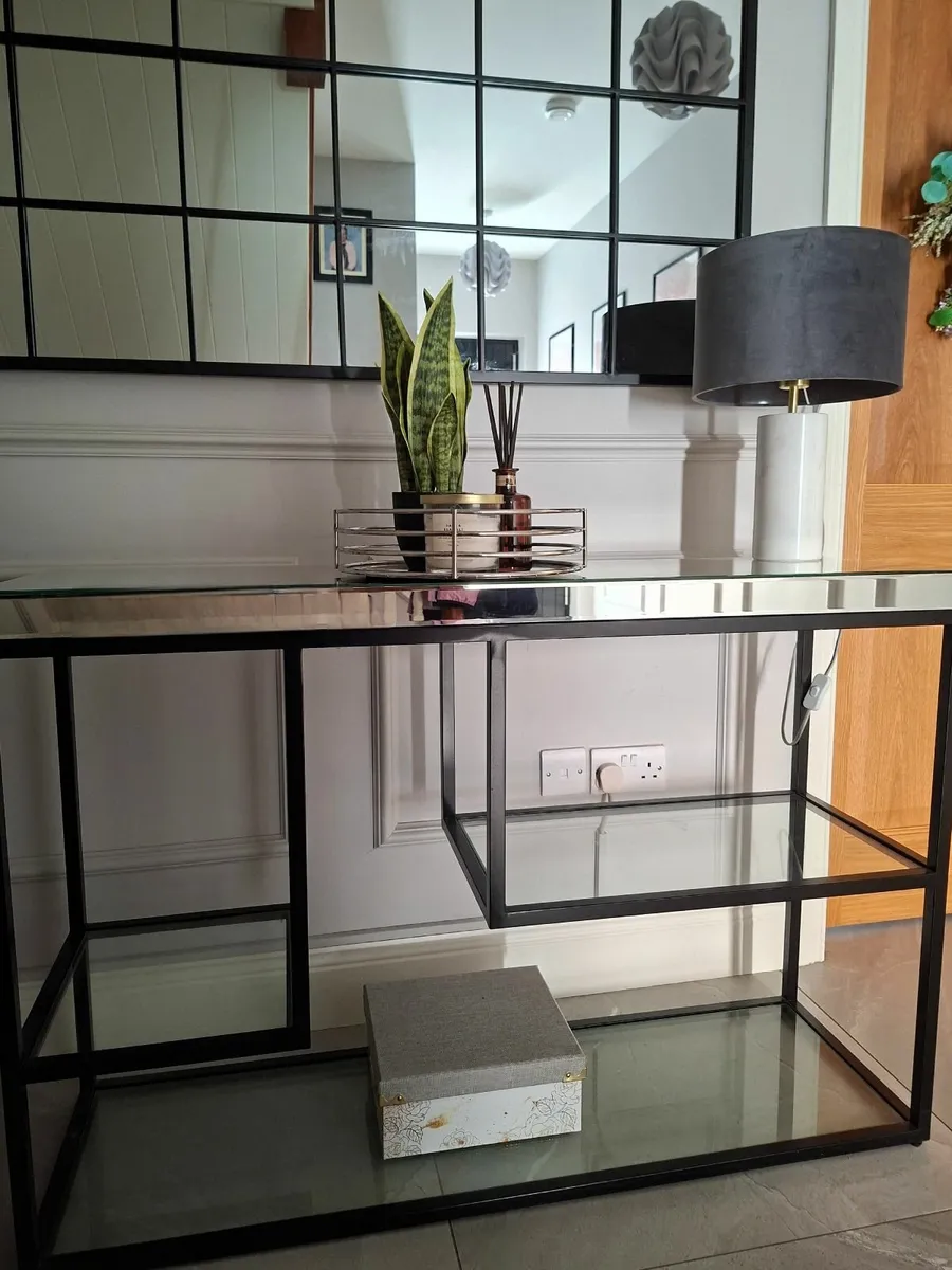 Console table and mirror - Image 3