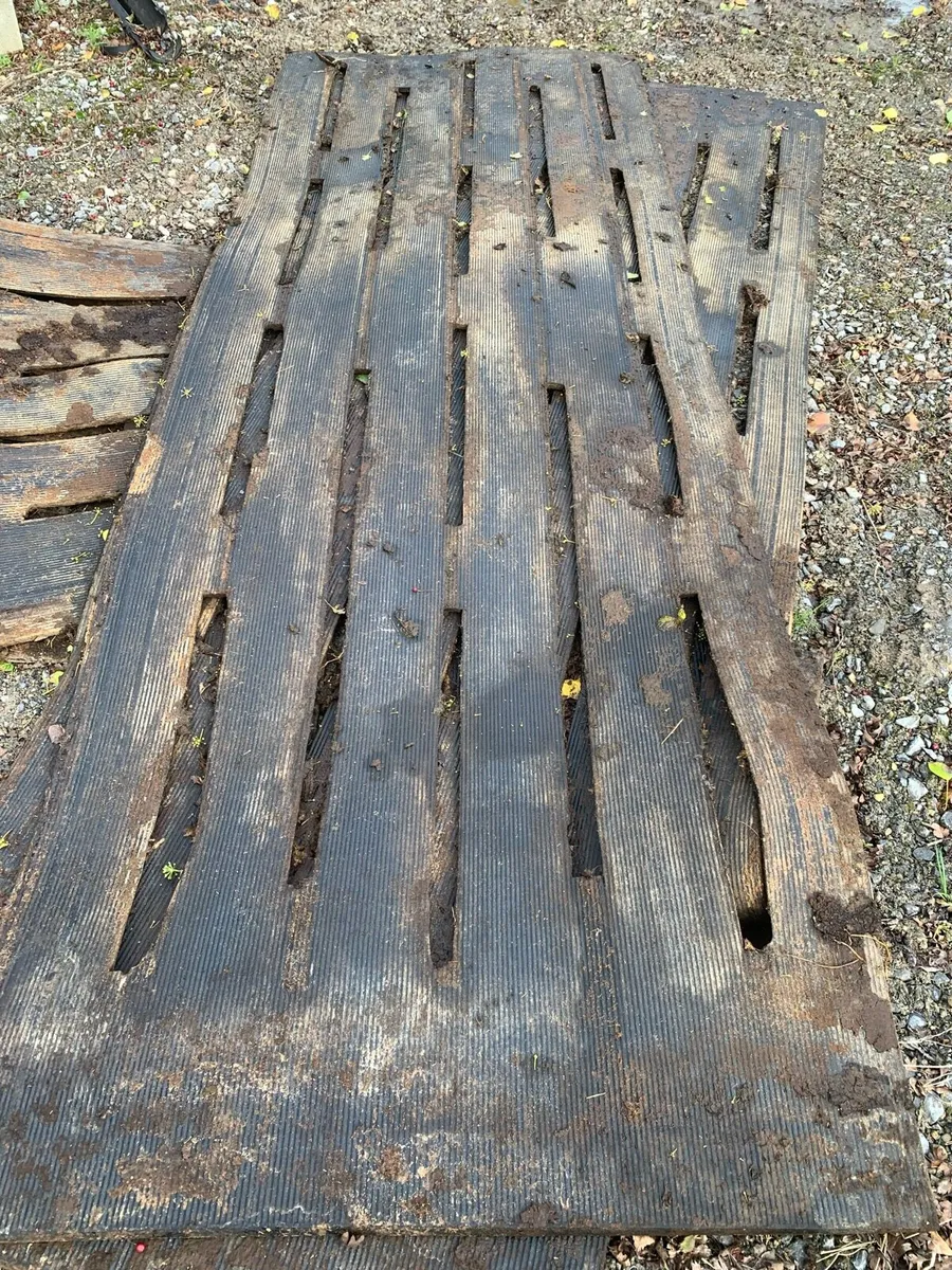 Second hand mayo mats