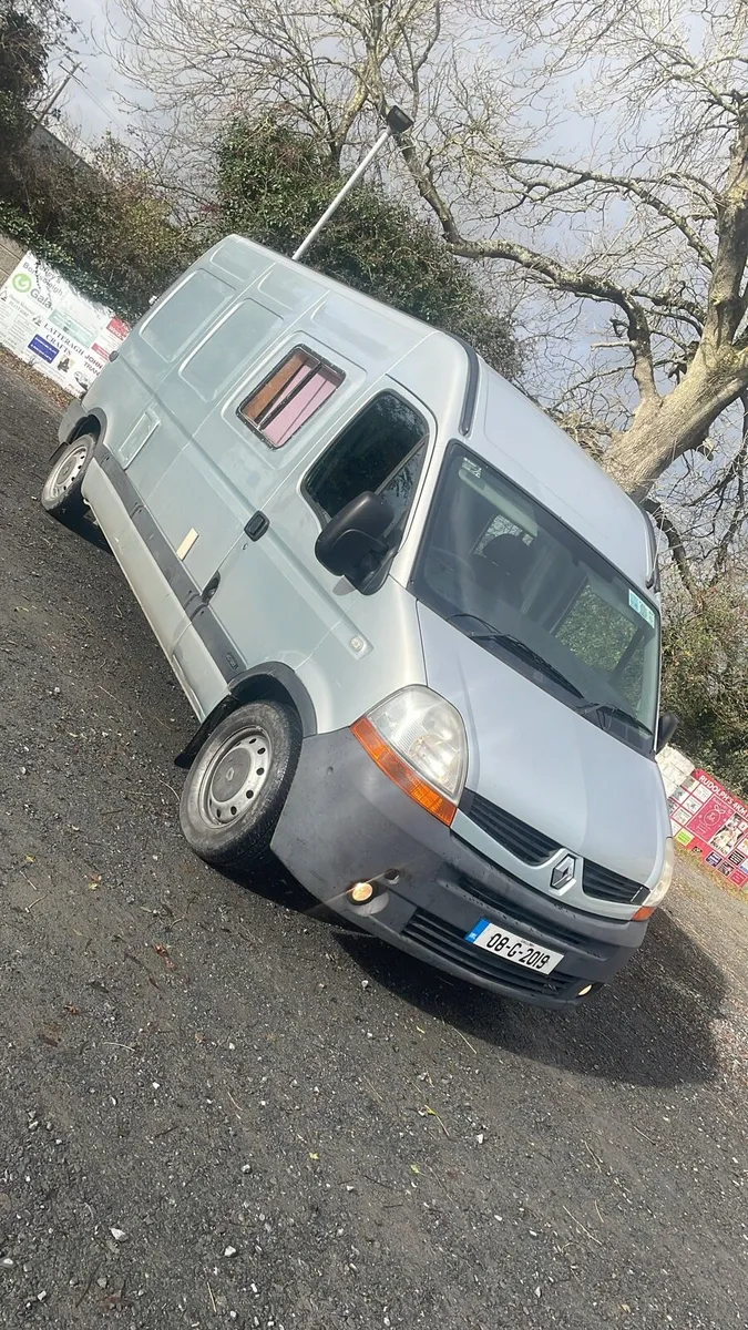 Renault master camper van - Image 2