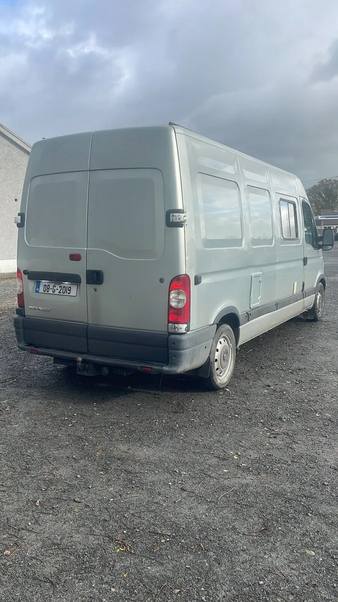 Renault master camper van - Image 3