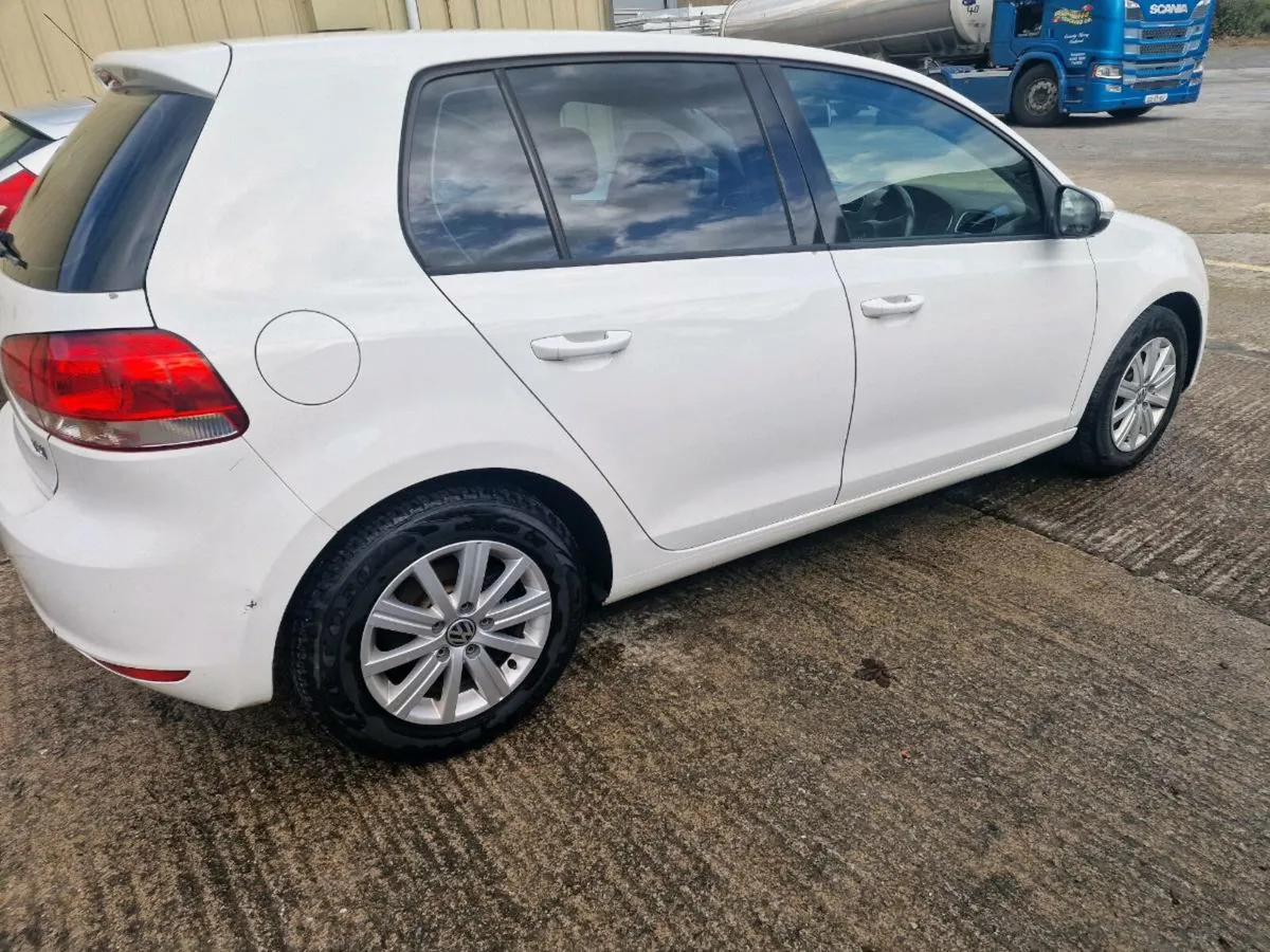 2011 Golf  1.2 TSi Automatic - Image 2