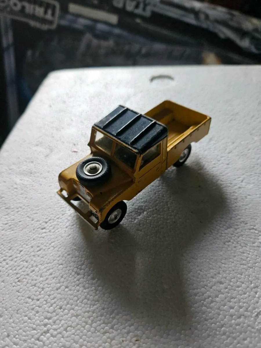 Corgi Landrover