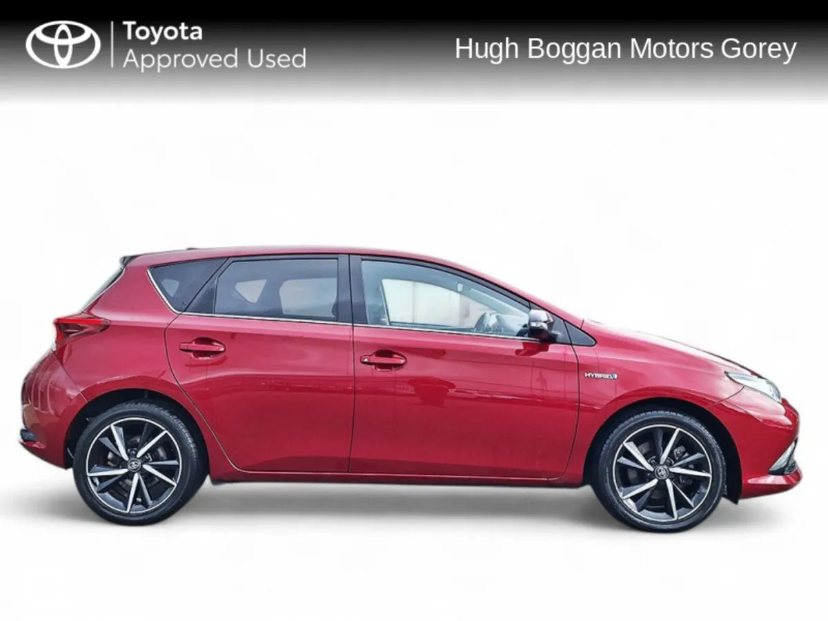 Toyota Auris Hybrid Luna Sport - Image 3