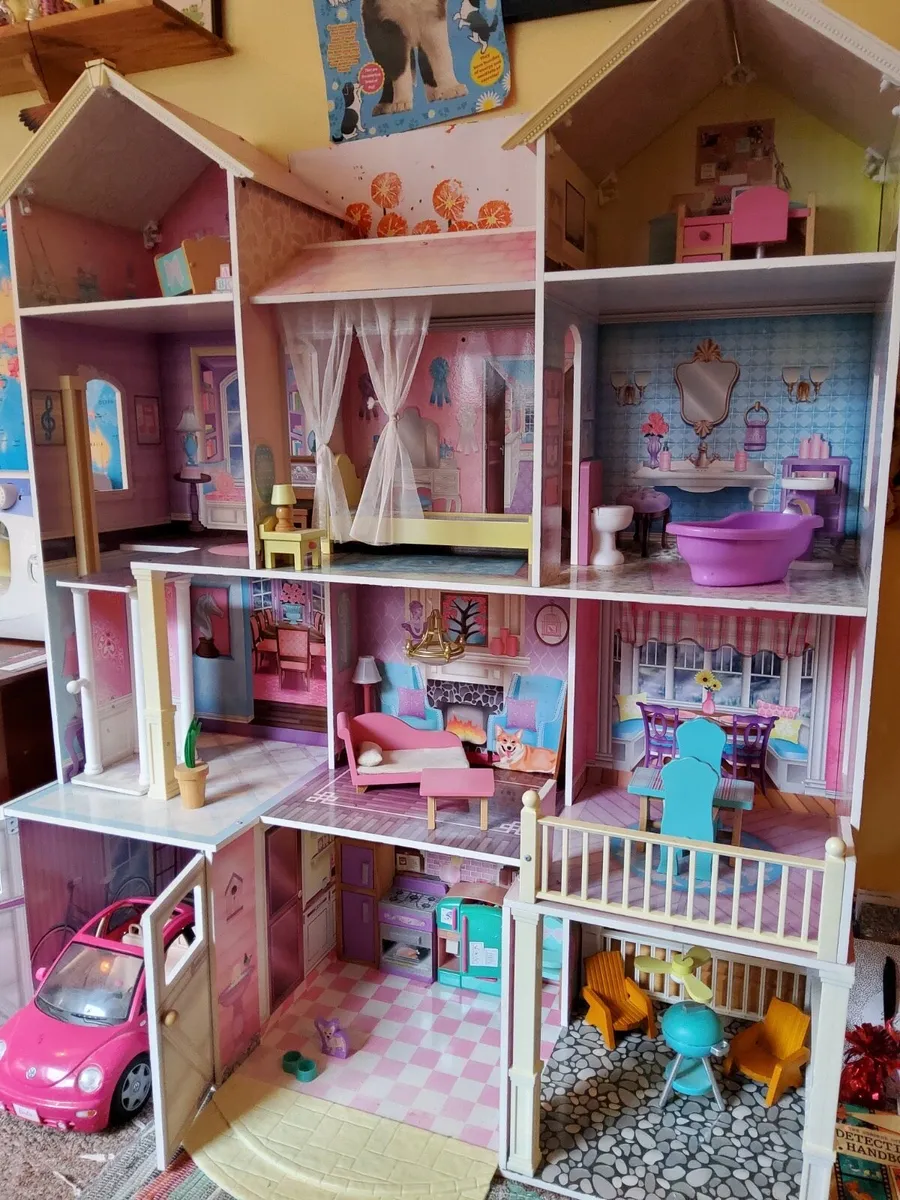 Dolls’House - Image 1
