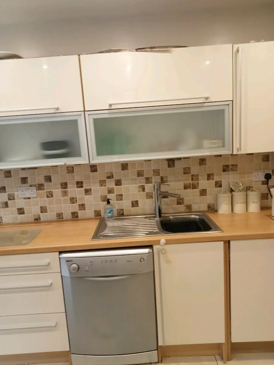 Complete Kitchen - Image 4