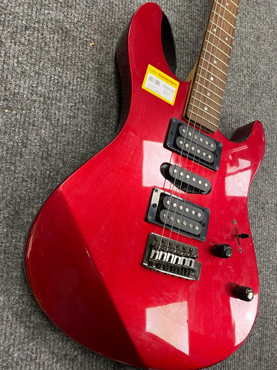 Yamaha RGX121Z Electric Guitar - Image 2