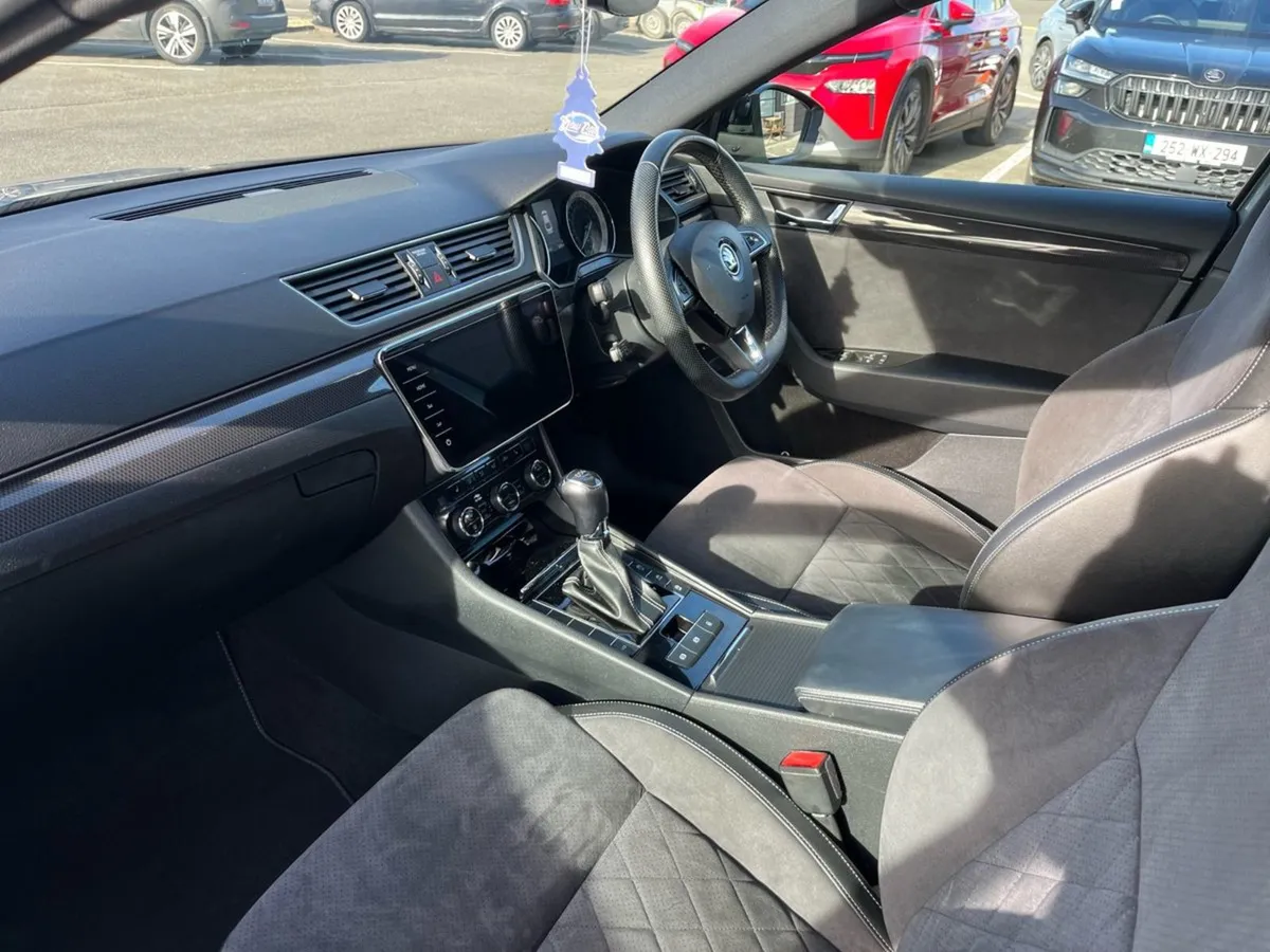 Skoda Superb 2.0 TDI 190bhp DSG Sportline - Image 3