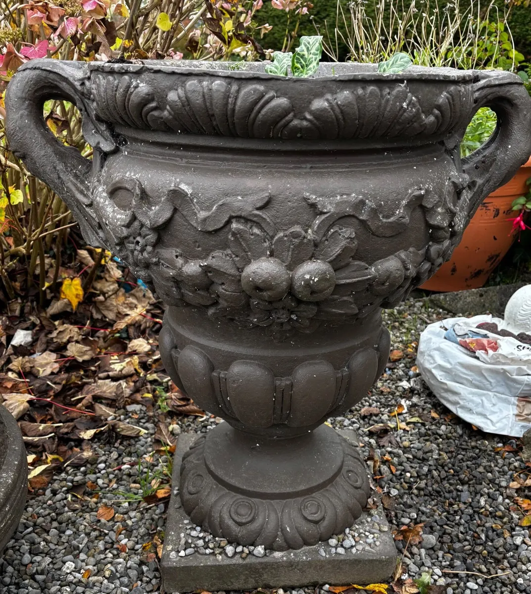 Flower Pots - Image 1