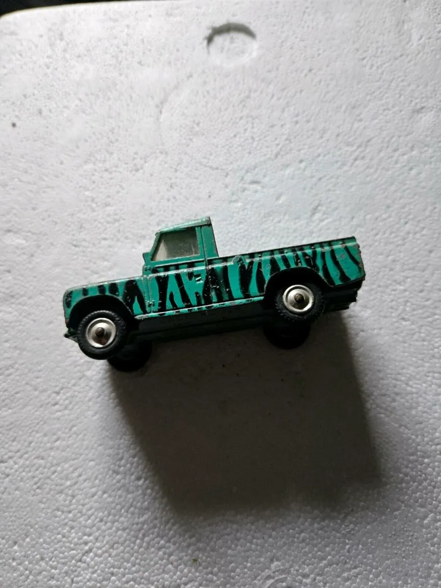 Corgi Daktari Landrover - Image 2