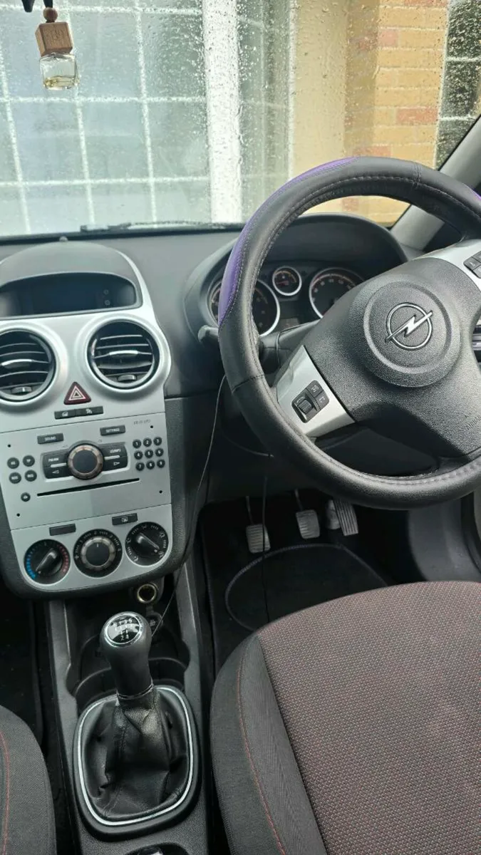 Opel corsa 2008 1.2L Petrol - Image 3