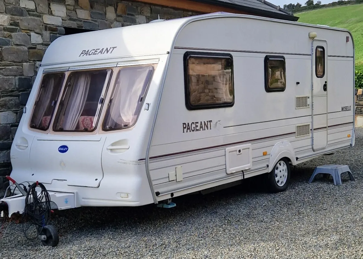 Bailey Pageant Moselle - Image 3