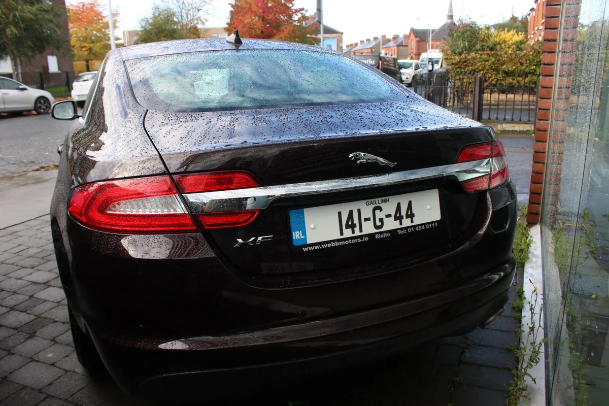Jaguar XF 2.2 AUTO 2014 *1 OWNER* FULL HISTORY* - Image 4