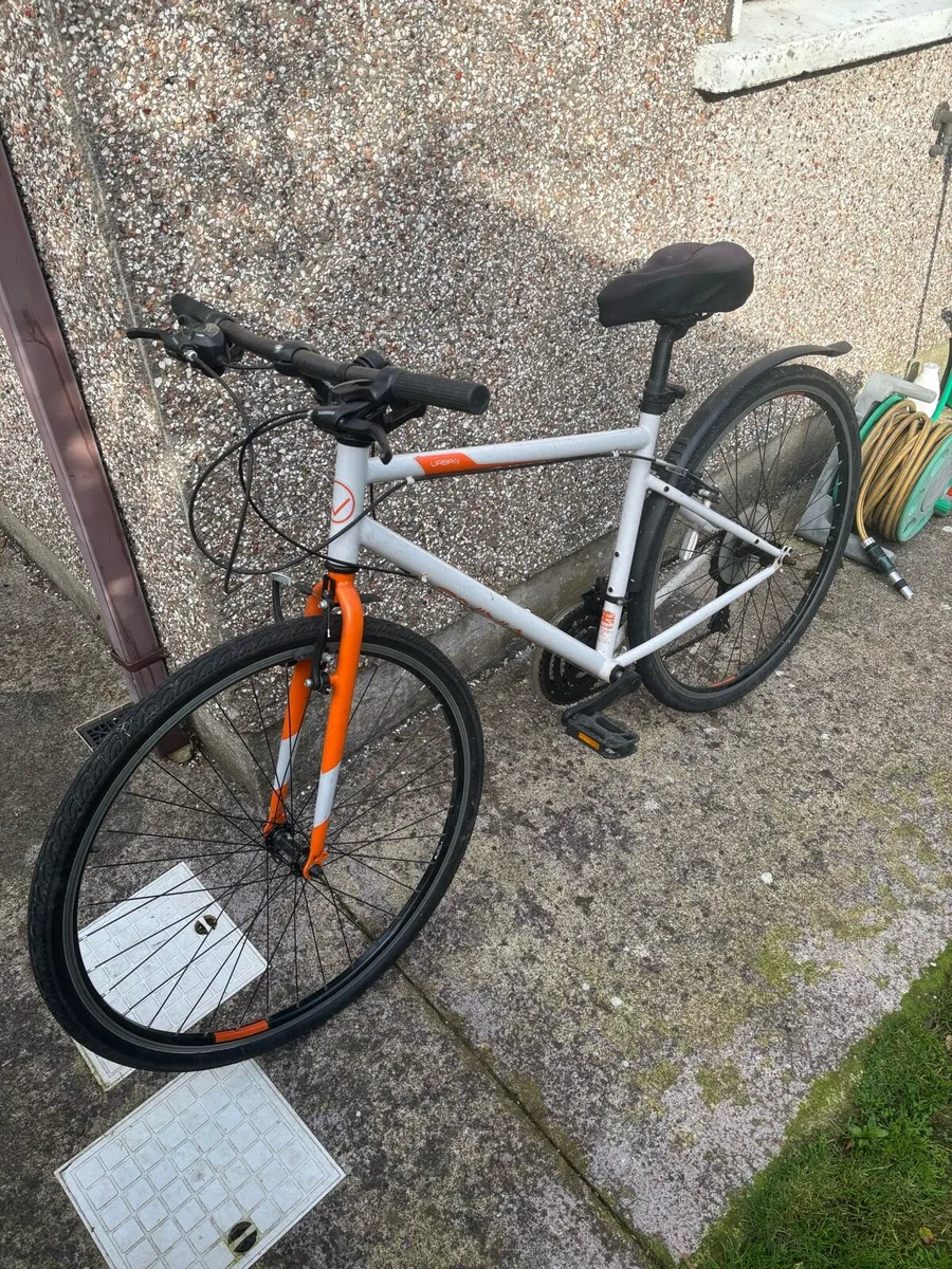 Viking Urban Hybrid Bike - Image 1