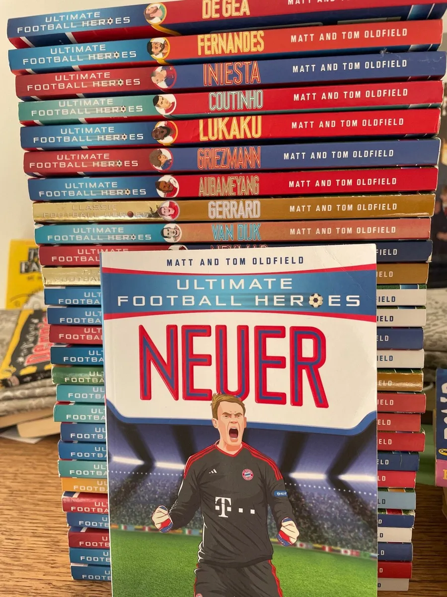 28 Ultimate football hero’s books - Image 2