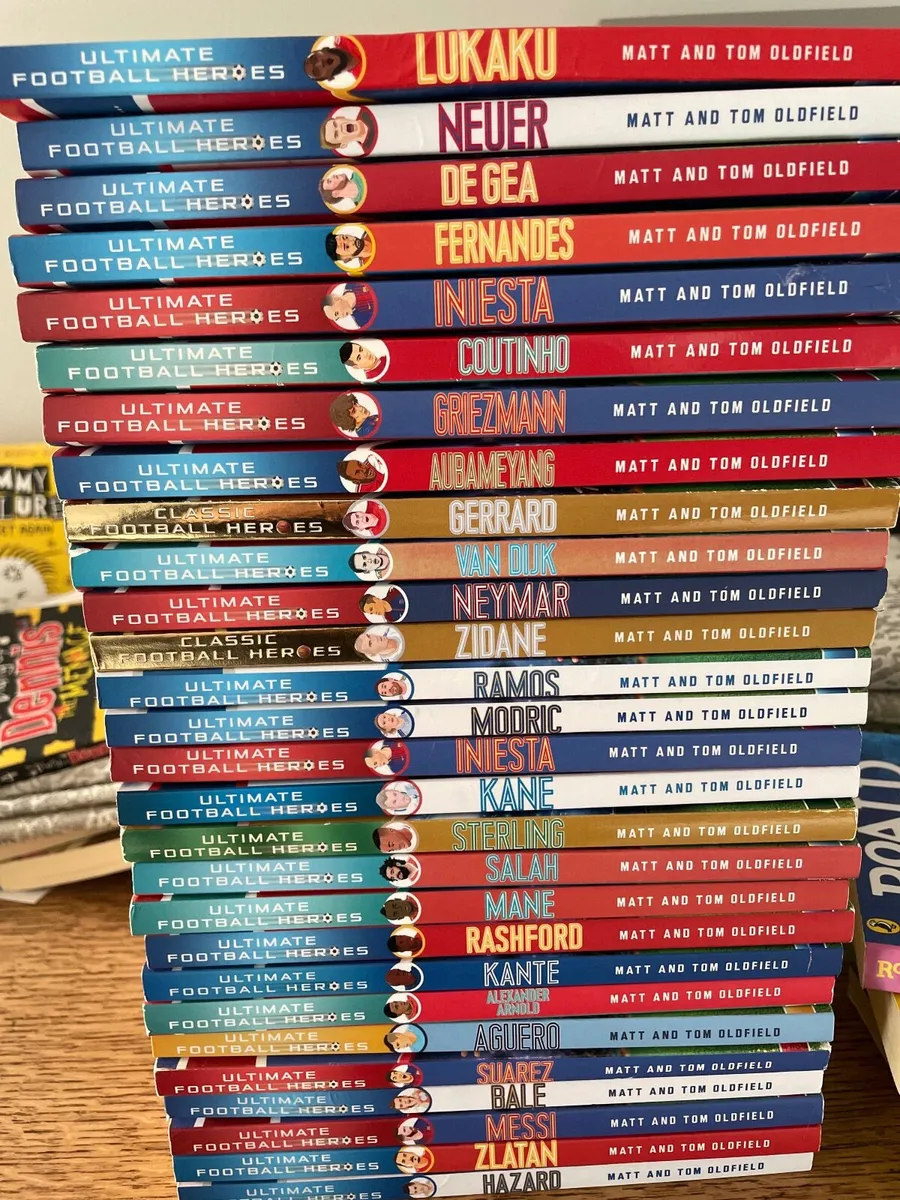 28 Ultimate football hero’s books - Image 4