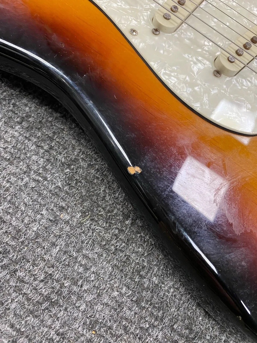 Squire Bullet Stratocaster - Image 4