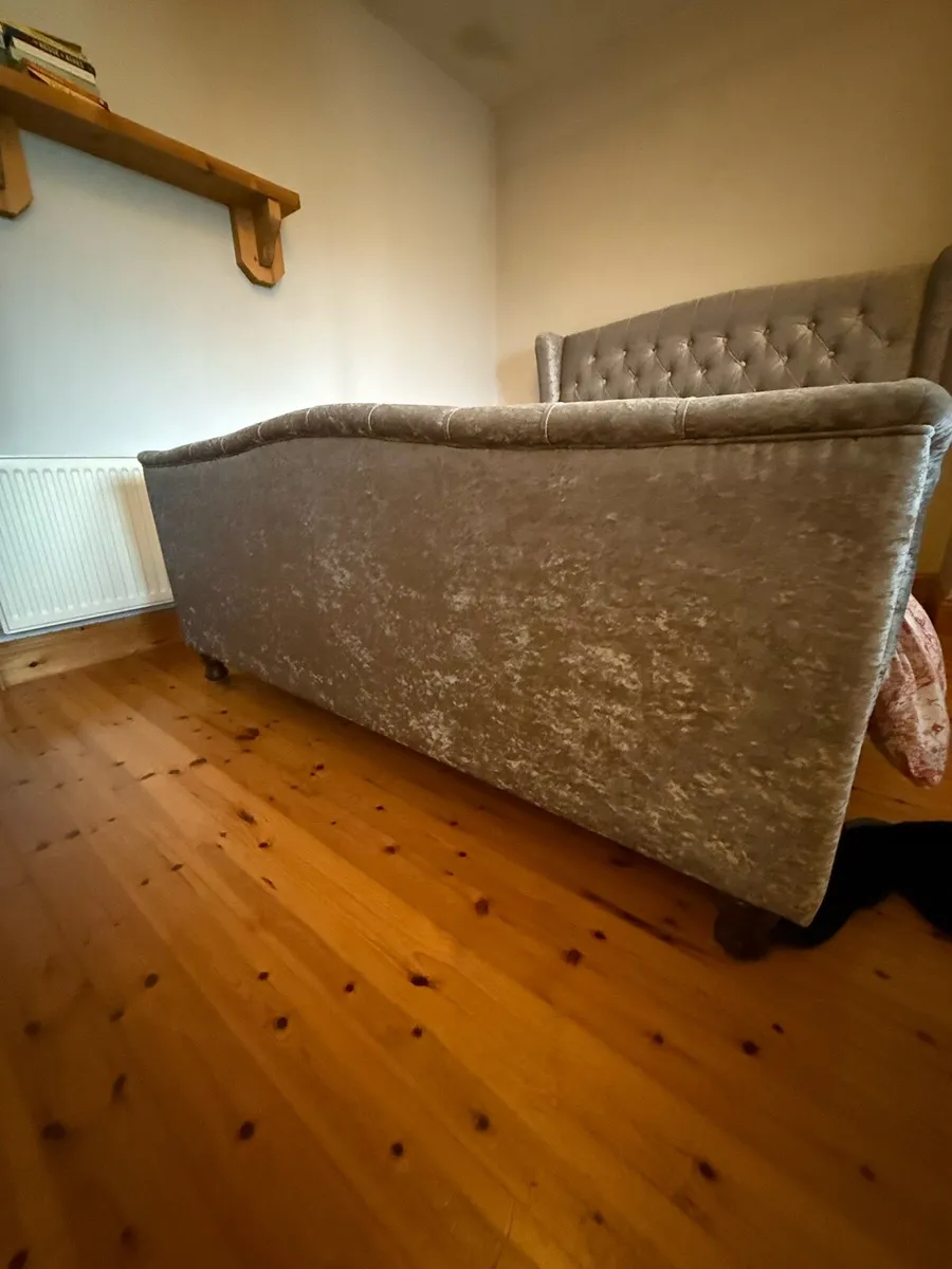 King size bed and mattress - Image 3