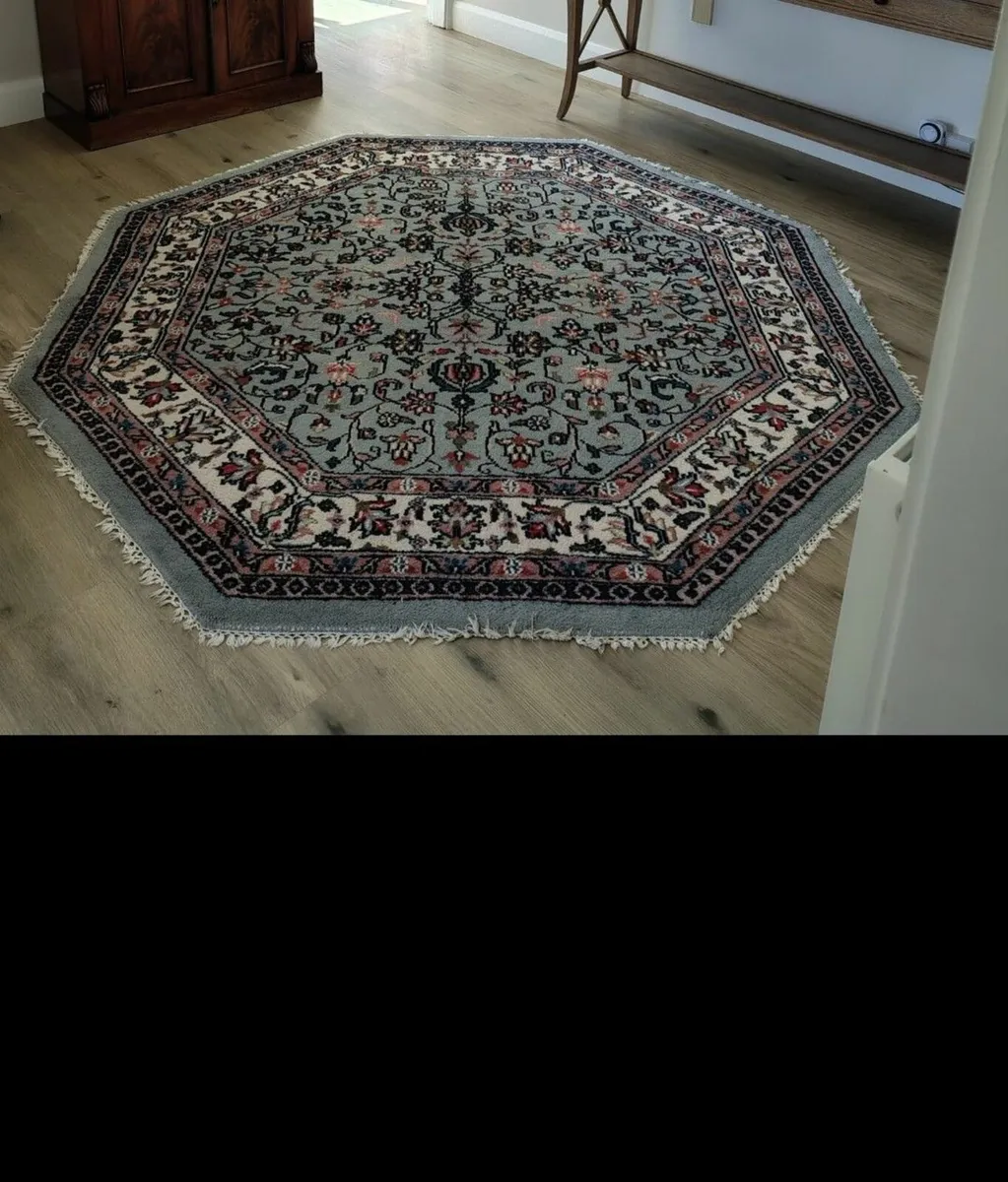 Rug
