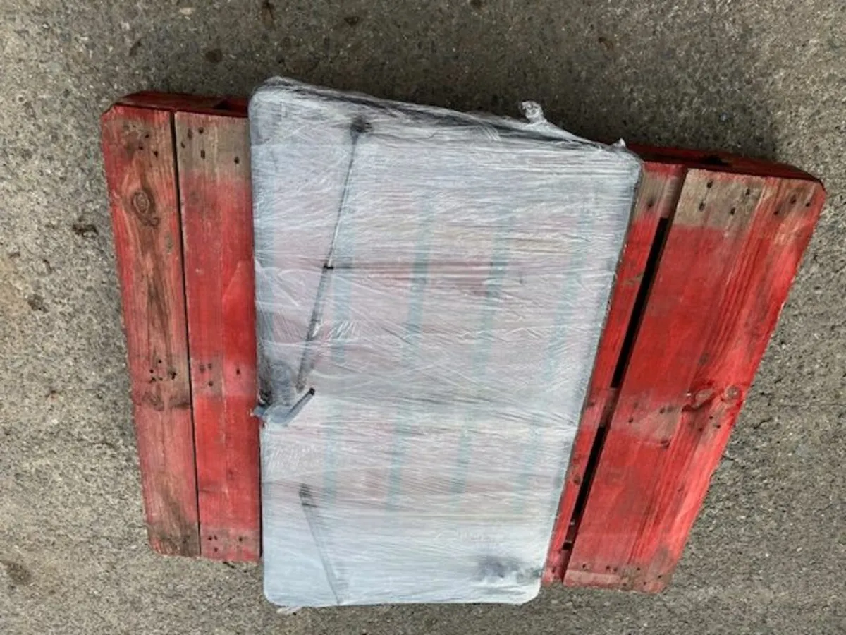 AP Back Window - Image 3