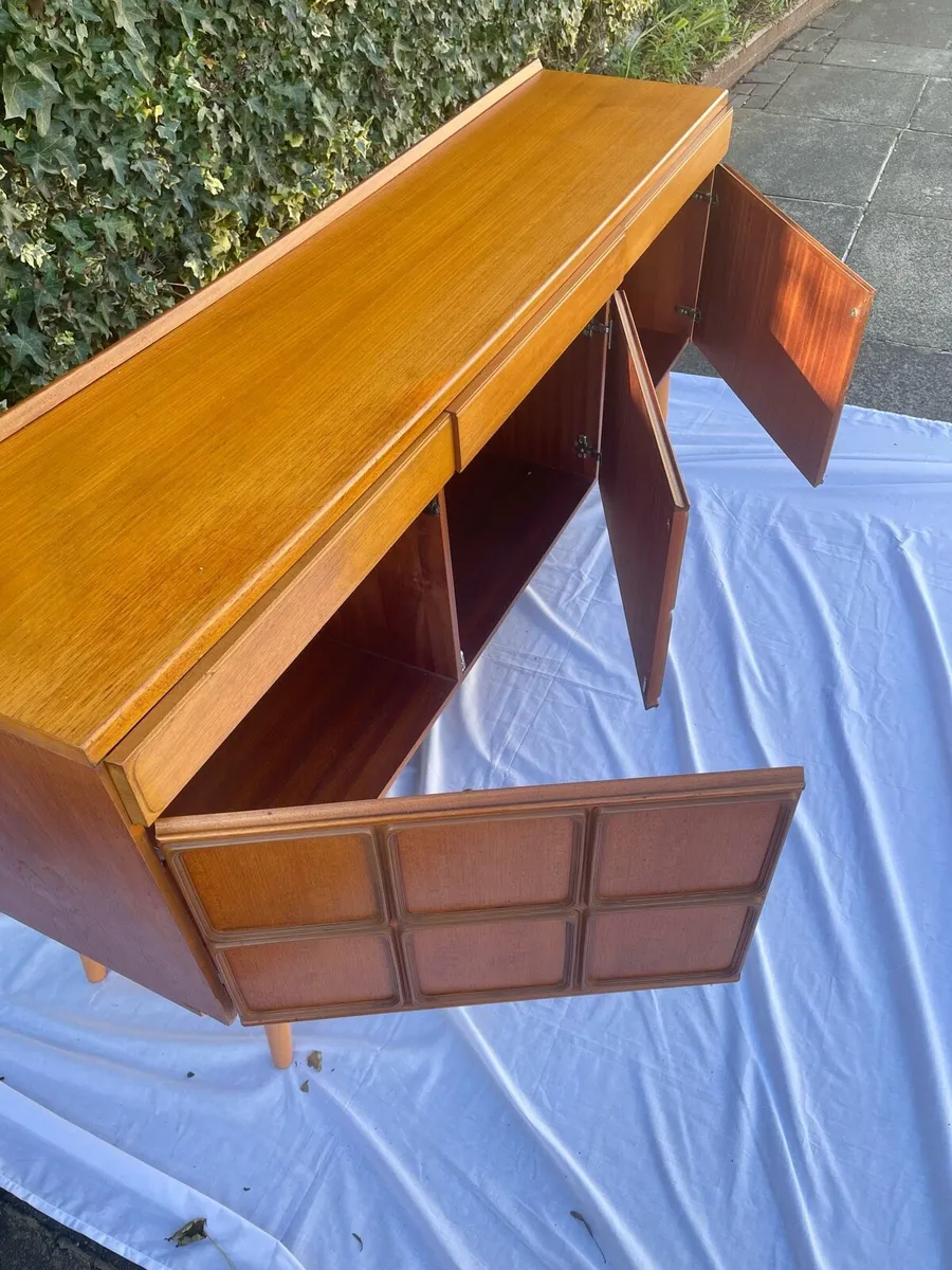Mid century sideboard - Image 4