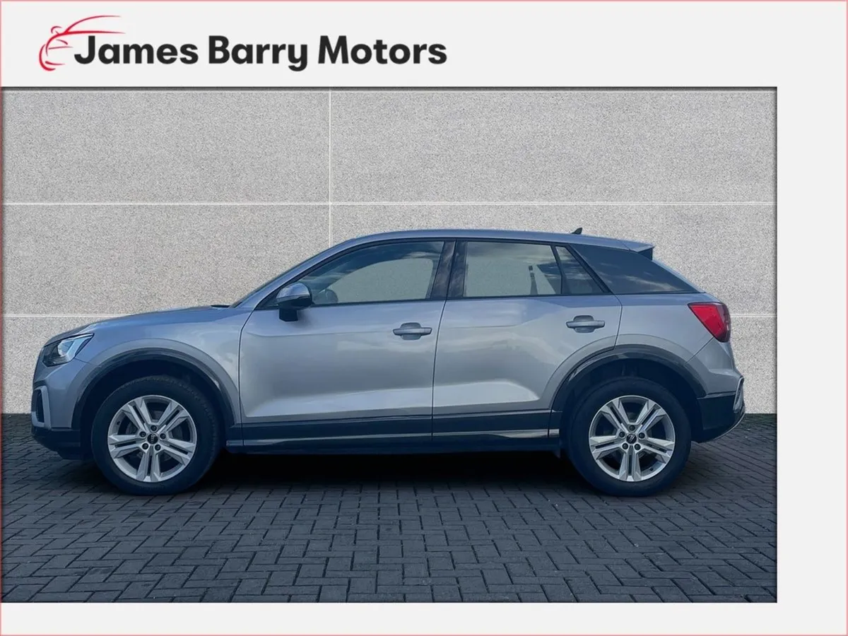 Audi Q2 35 Tfsi 150HP S Tronic SE - Image 3