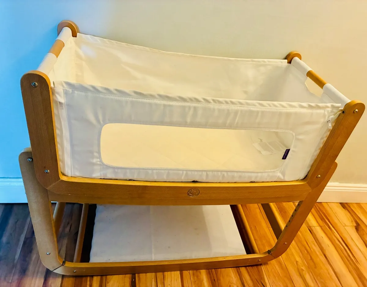 Snuzpod 2 Bedside Crib + Natural Mattress - Image 2
