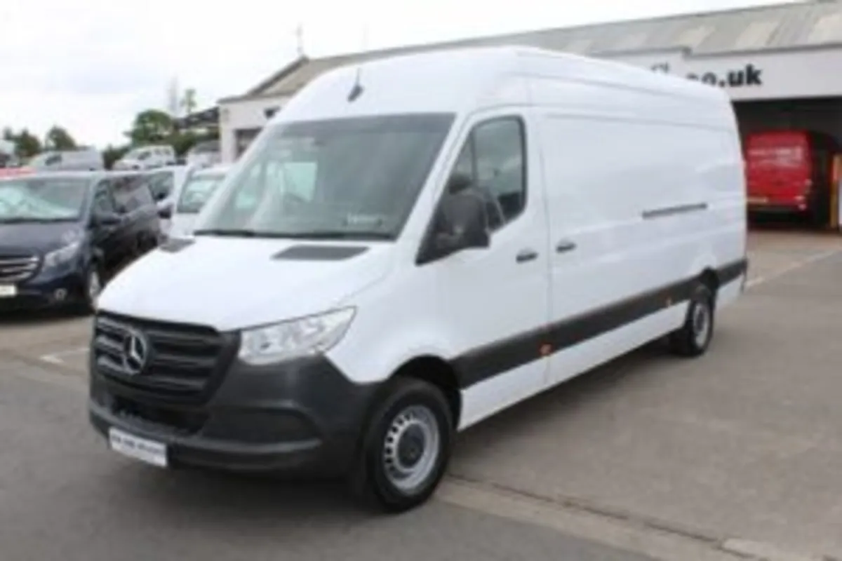 2021 Mercedes-Benz Sprinter 315 L3H2 - Image 1