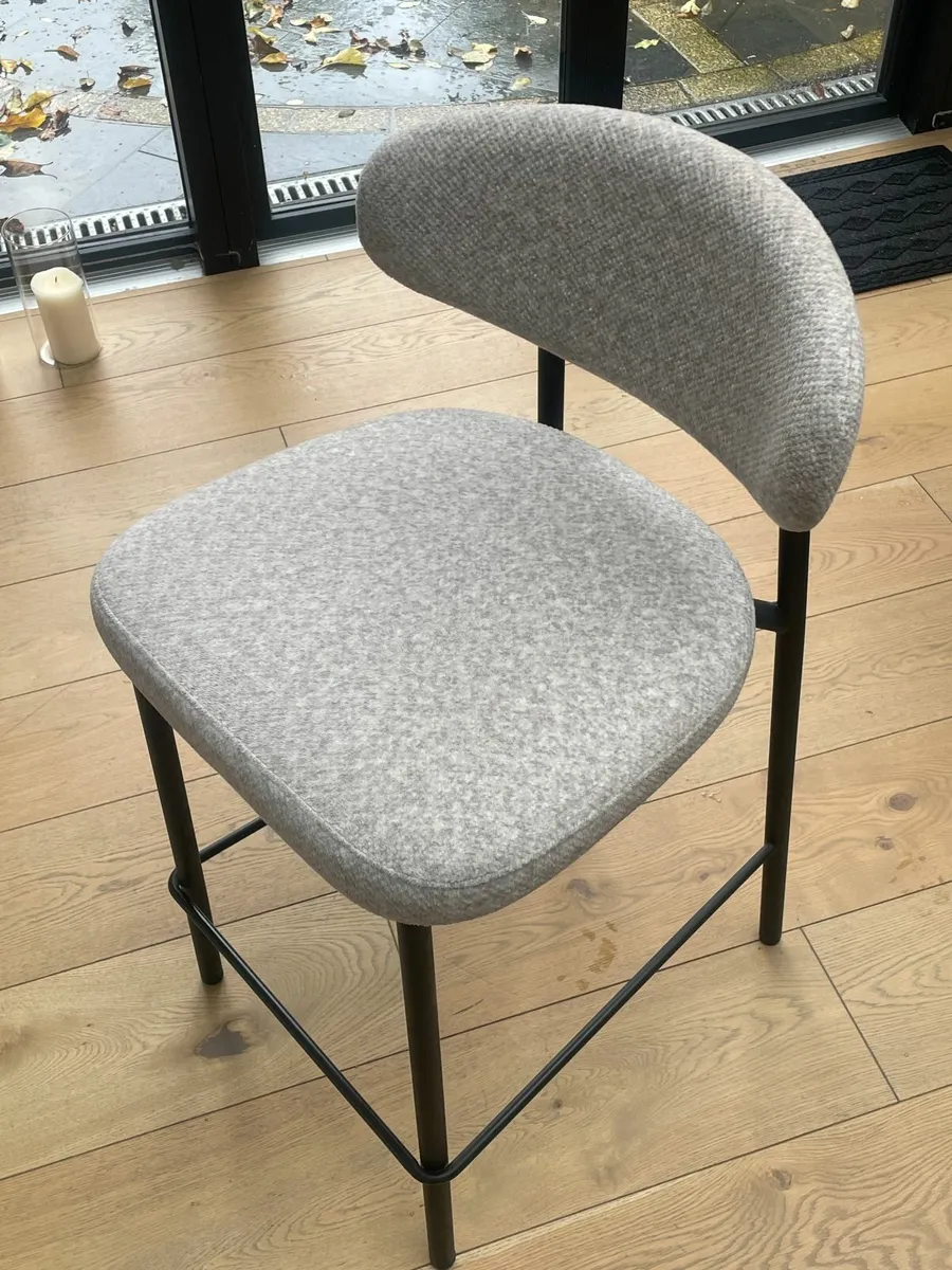 High Stools like new - Image 2