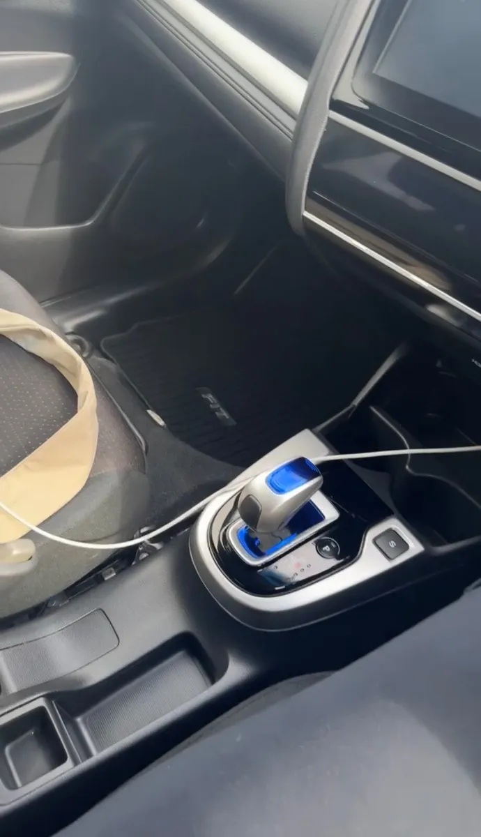 Honda Fit 2014 Hybrid Automatic Car - Image 4