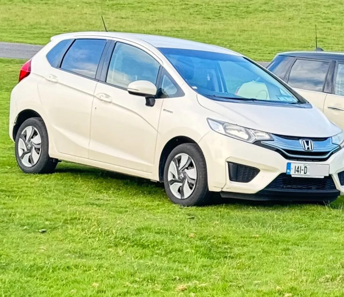 Honda Fit / Jazz 2014 Hybrid Automatic Car - Image 4