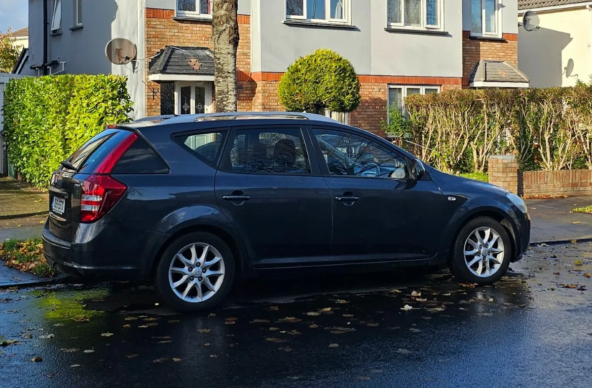 Kia Ceed 2009 - Image 1