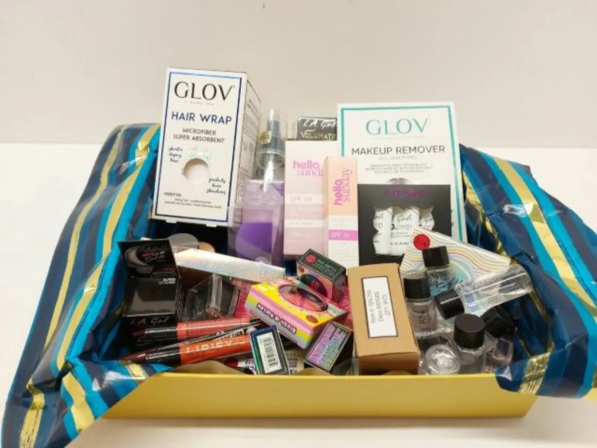 Online Auction Of A Goodie Box & More! - Image 1