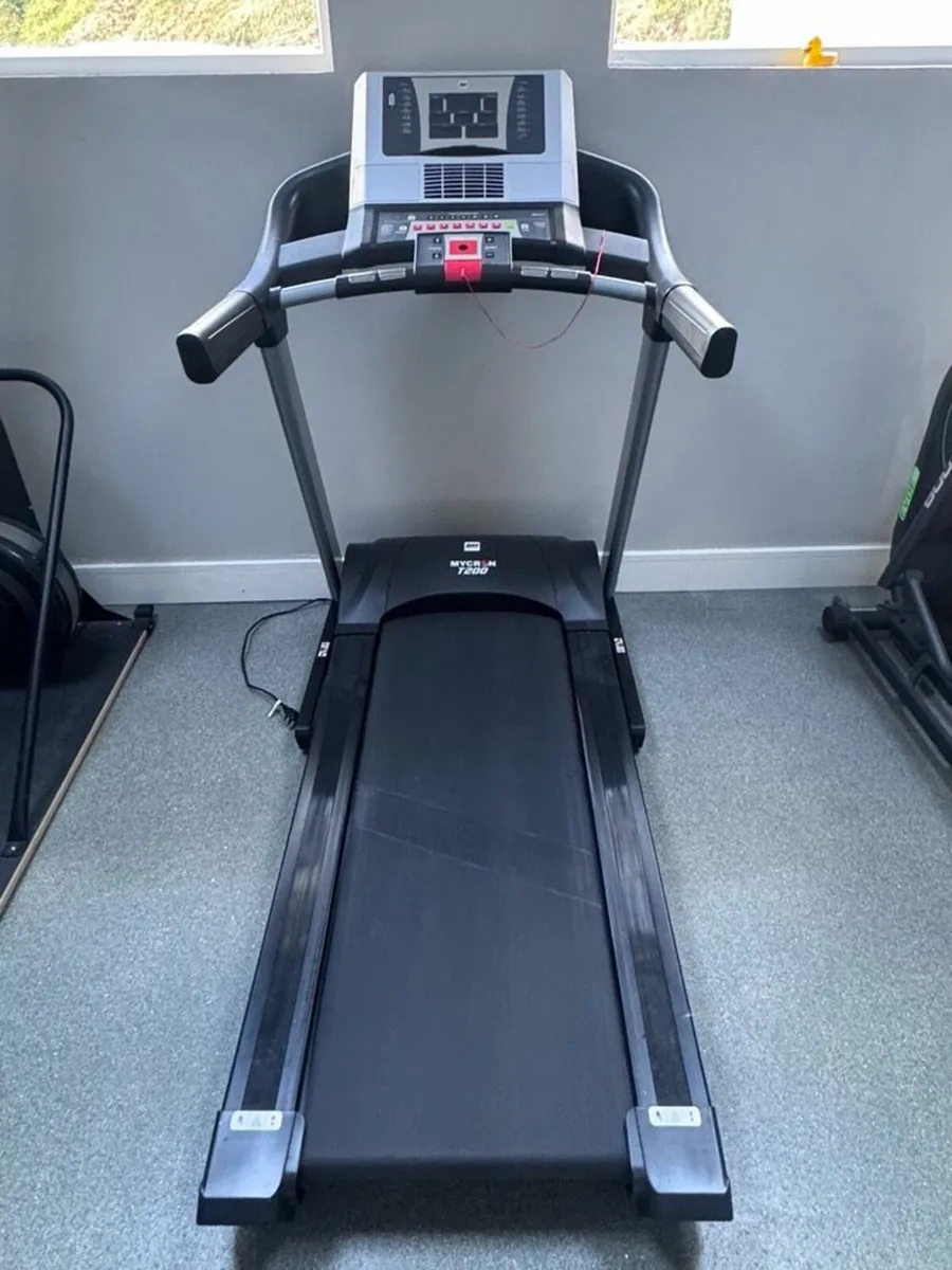 BH Fitness T200 Treadmill