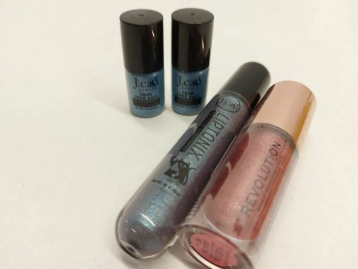 Online Auction Of A Goodie Box & More! - Image 1