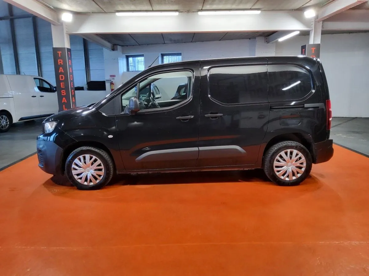 Peugeot Partner Partner Professional Plus 1.5 - Image 3