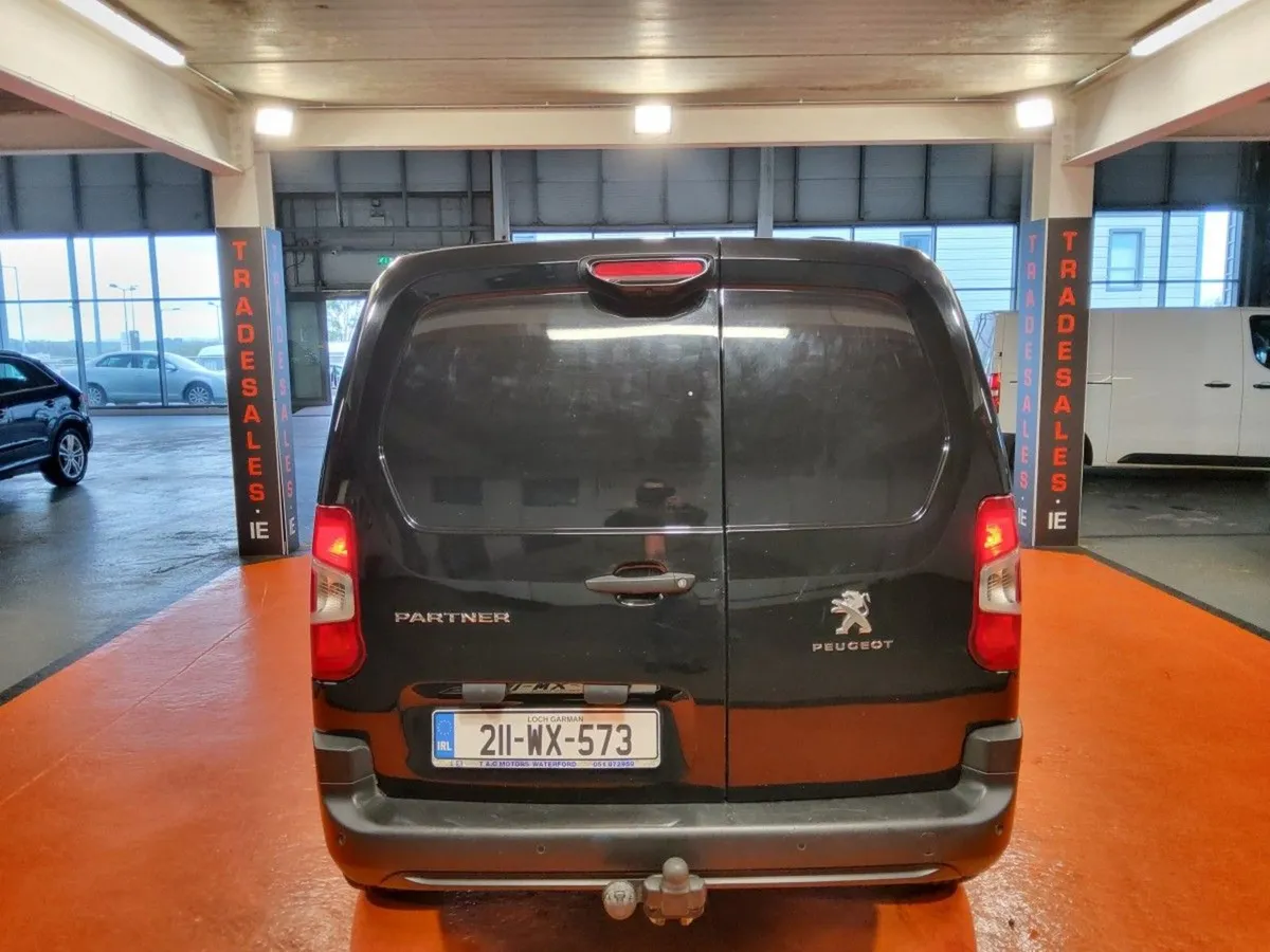 Peugeot Partner Partner Professional Plus 1.5 - Image 4