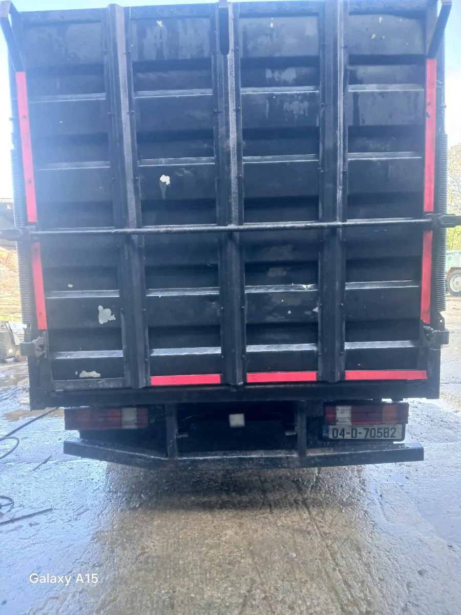 cattle truck tested and taxed - Image 4