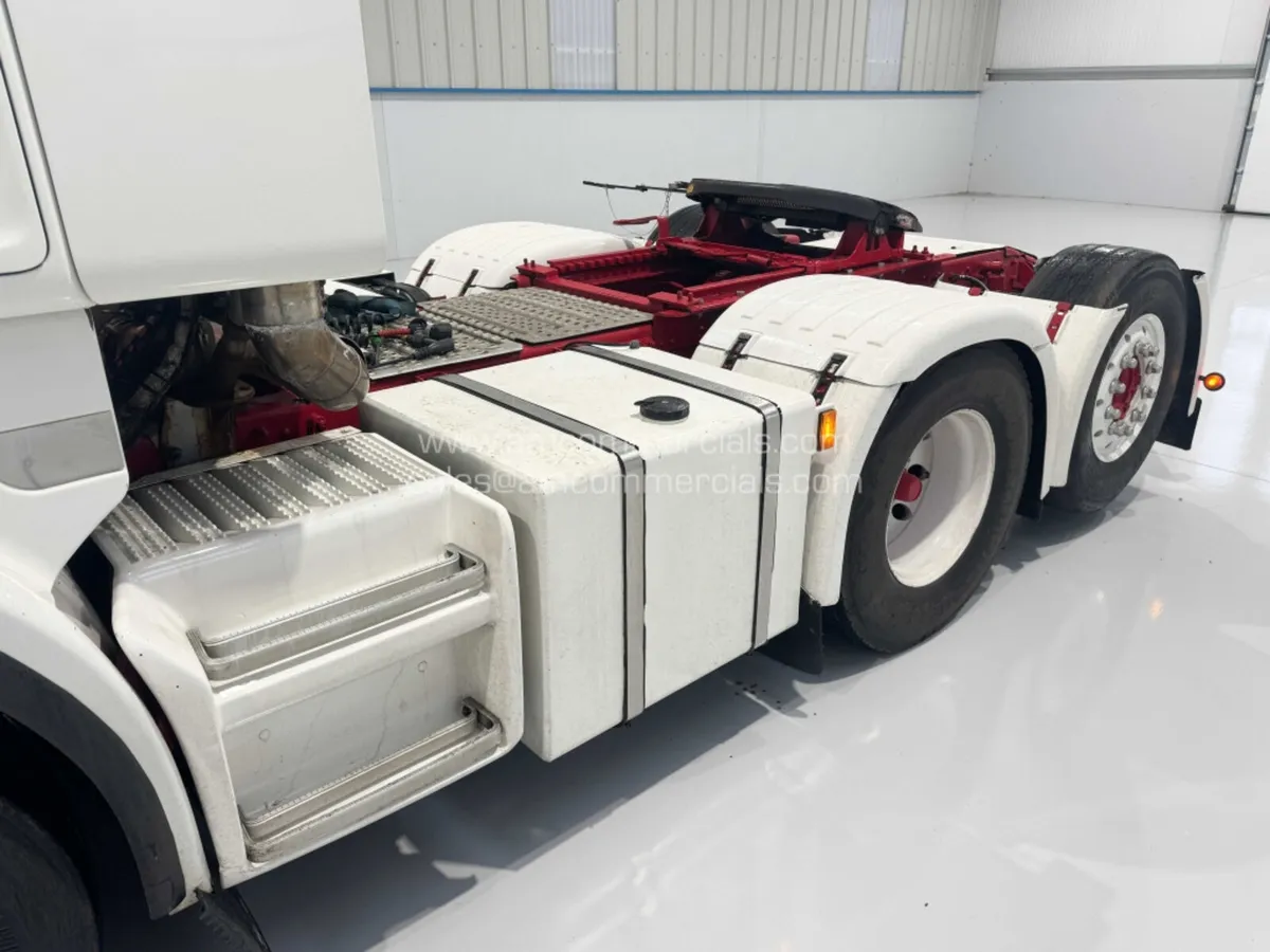 2009 (09) SCANIA R620 V8 TOPLINE 6X2 TAG AXLE - Image 4