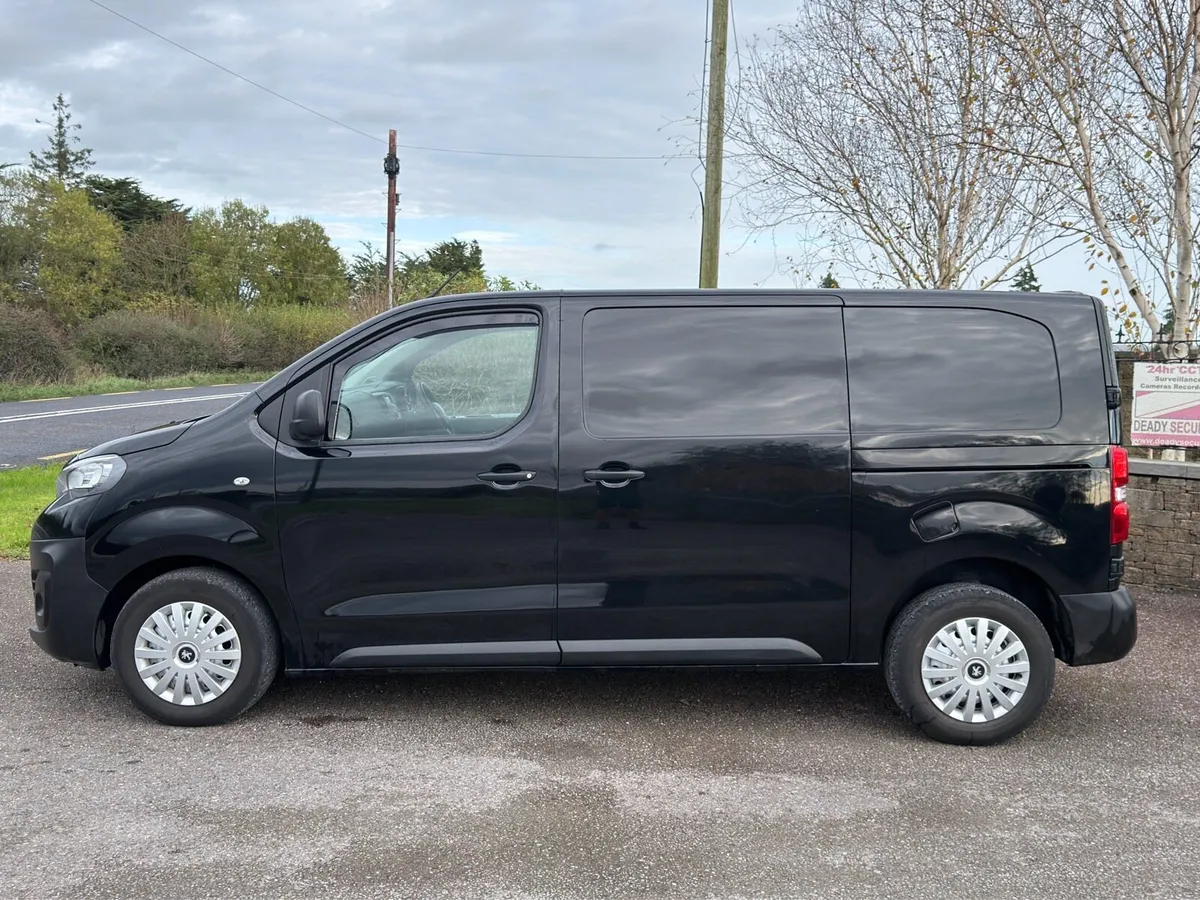 2021 Peugeot Expert 2.0L MWB low miles - Image 4