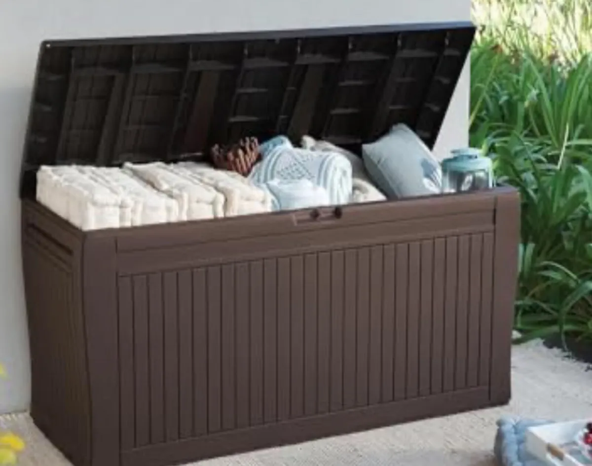 Large toy/storage box - Image 3