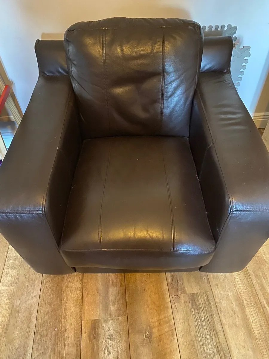 Leather chair - Image 3