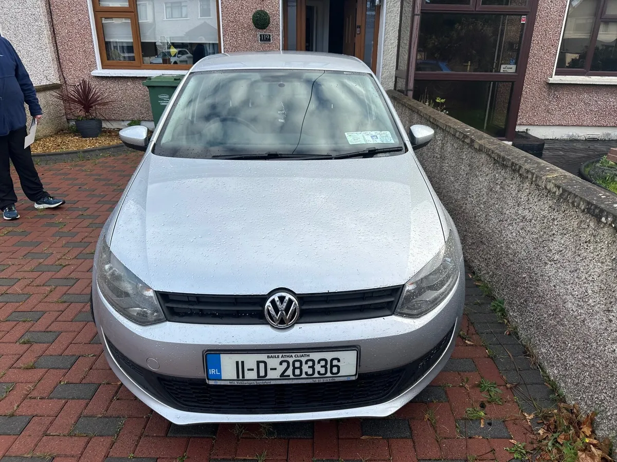 Volkswagen Polo 2011 - Image 2