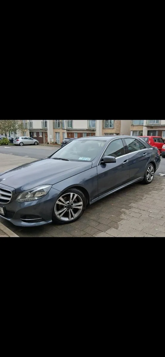 Mercedes-Benz E-Class 2014 - Image 4