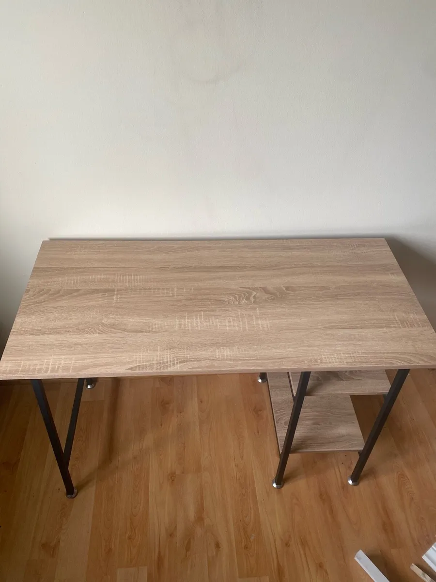 Desk with Shelves - Image 4