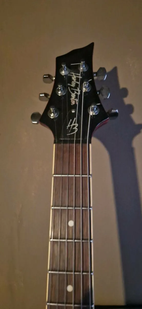 Left handed Harley Benton Paradise Flame - Image 3