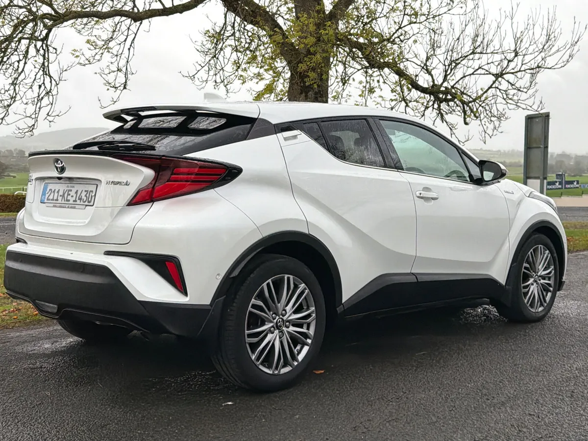 Toyota C-HR 2021 SOL Hybrid LOW MILEAGE - Image 4