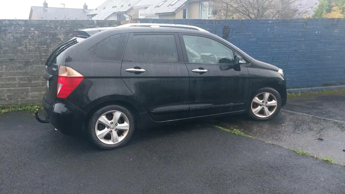 08 honda frv - Image 4