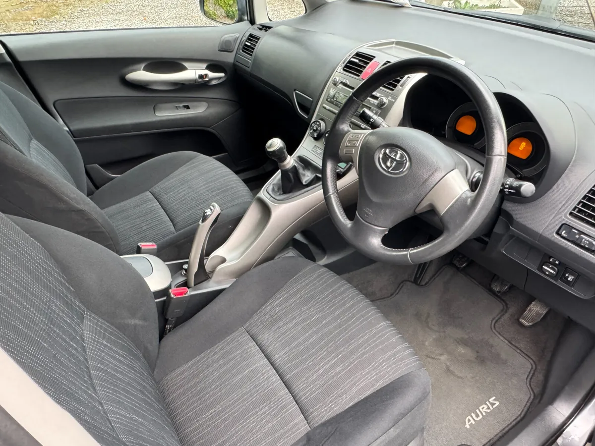 2009 Toyota Auris 1.4 NCT 2026 - Image 4