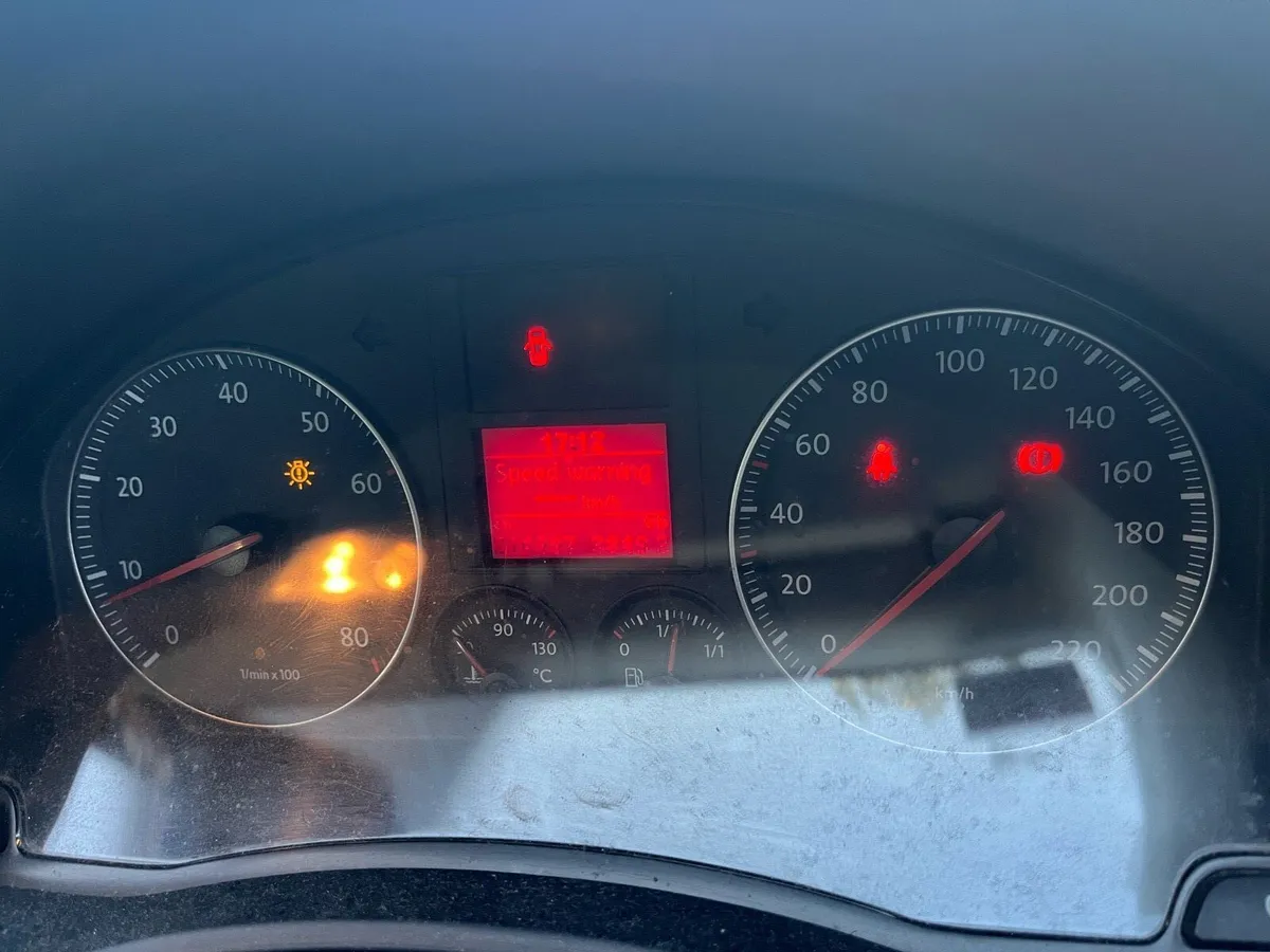 Volkswagen Golf - Image 2